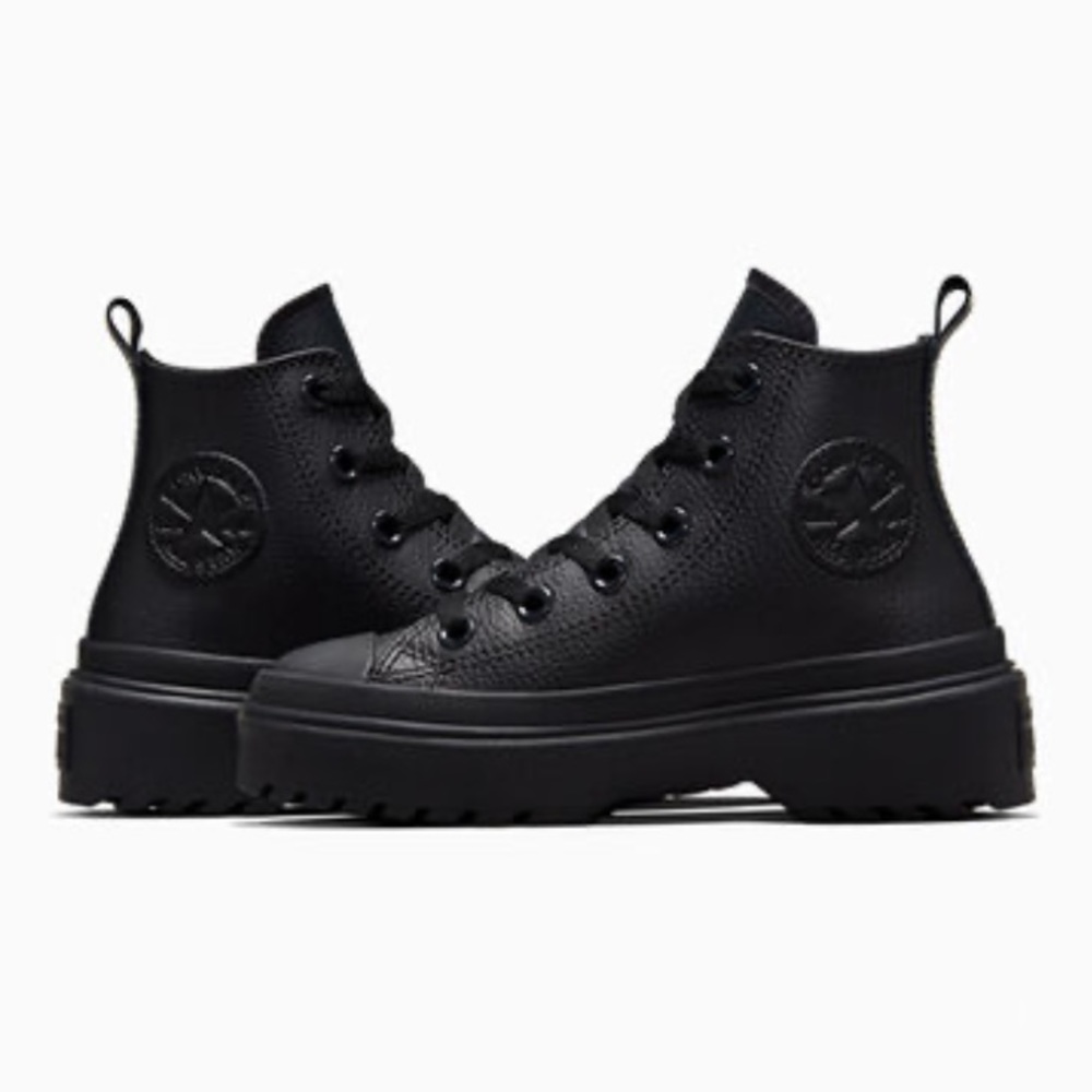Converse- Chuck 70 vintage Leather High Top ( size 6)